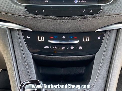 Used 2024 Cadillac XT6 Luxury w/ LPO, Floor Liner Package FWD image 33