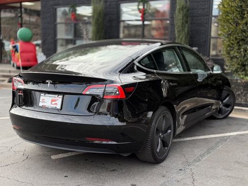 Used 2018 Tesla Model 3 image 12