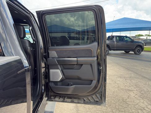 Used 2024 Ford F350 Platinum w/ FX4 Off-Road Package AWD/4WD image 15