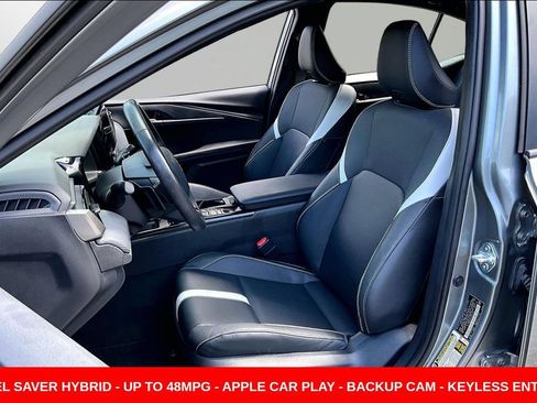 Used 2025 Toyota Camry SE FWD image 20