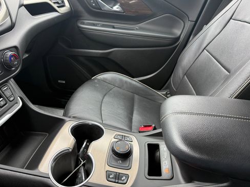 Used 2019 GMC Terrain Denali image 33