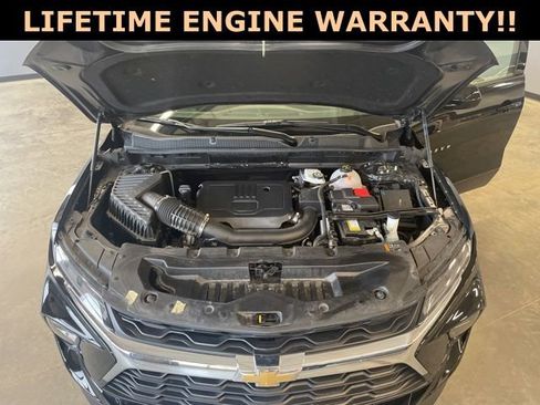 Used 2025 Chevrolet Blazer LT image 39