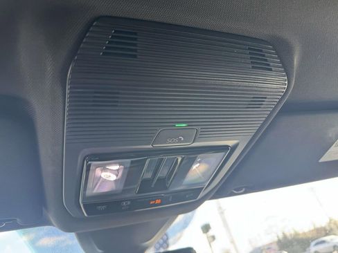 Used 2024 Volkswagen Atlas Cross Sport SEL R-Line image 30