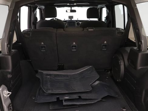 Used 2021 Jeep Wrangler Unlimited Willys image 13