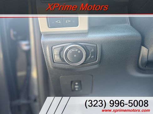 Used 2015 Ford F150 Lariat w/ Equipment Group 502A Luxury AWD/4WD image 18