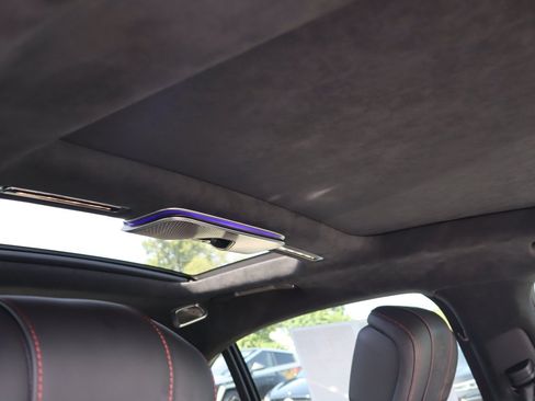 Used 2024 Mercedes-Benz S 63 AMG S w/ Carbon Fiber Exterior Package image 34