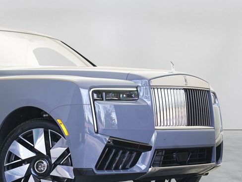 New 2026 Rolls-Royce Cullinan AWD/4WD image 38