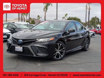 Used 2020 Toyota Camry SE w/ Carpet Mat Package