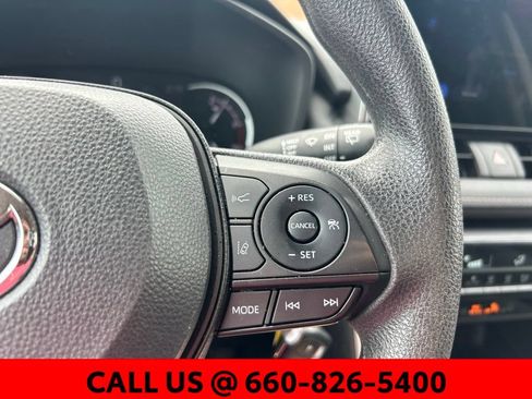 Used 2024 Toyota RAV4 LE AWD/4WD image 14