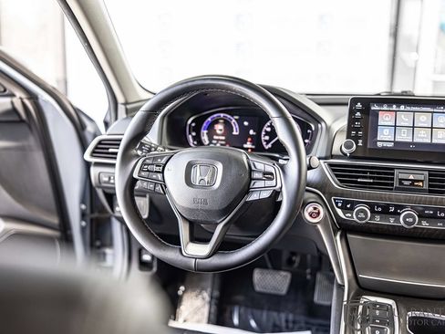 Used 2021 Honda Accord Touring image 36