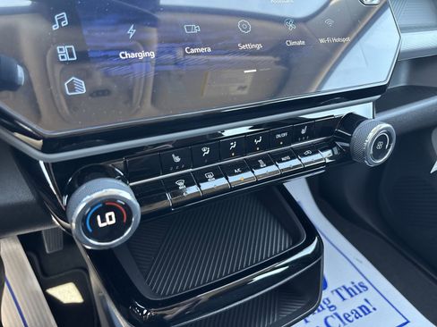 New 2027 Chevrolet Bolt LT w/ Comfort Package image 21