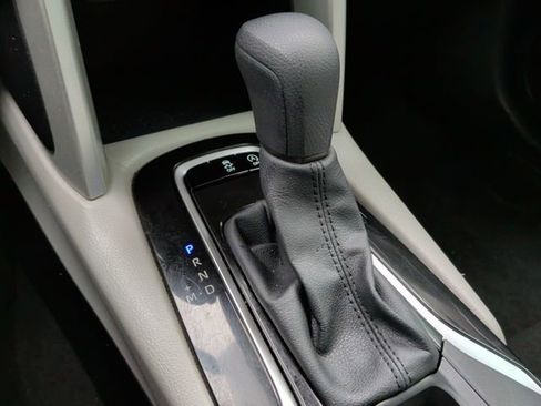 Used 2025 Toyota Corolla Cross L FWD image 26