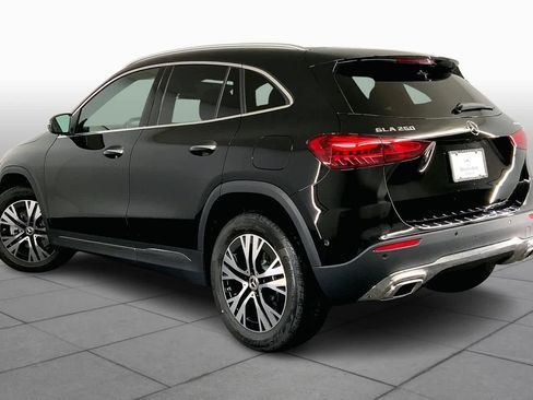 New 2025 Mercedes-Benz GLA 250 4MATIC image 4
