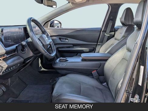 Used 2023 Nissan Ariya FWD image 14