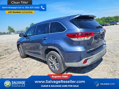 Used 2018 Toyota Highlander XLE FWD image 3