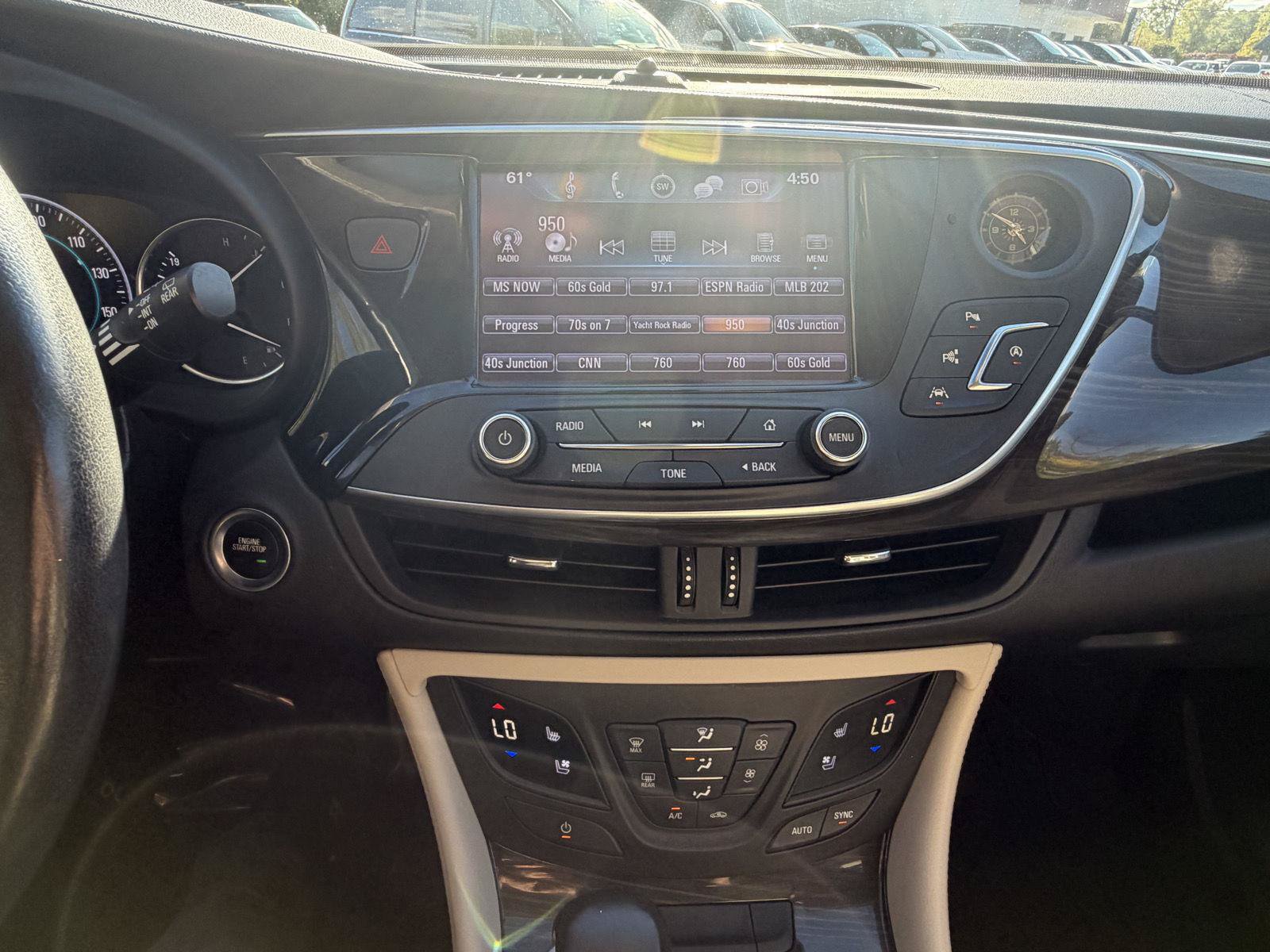 Used 2020 Buick Envision Premium w/ Driver Confidence Package AWD/4WD image 18