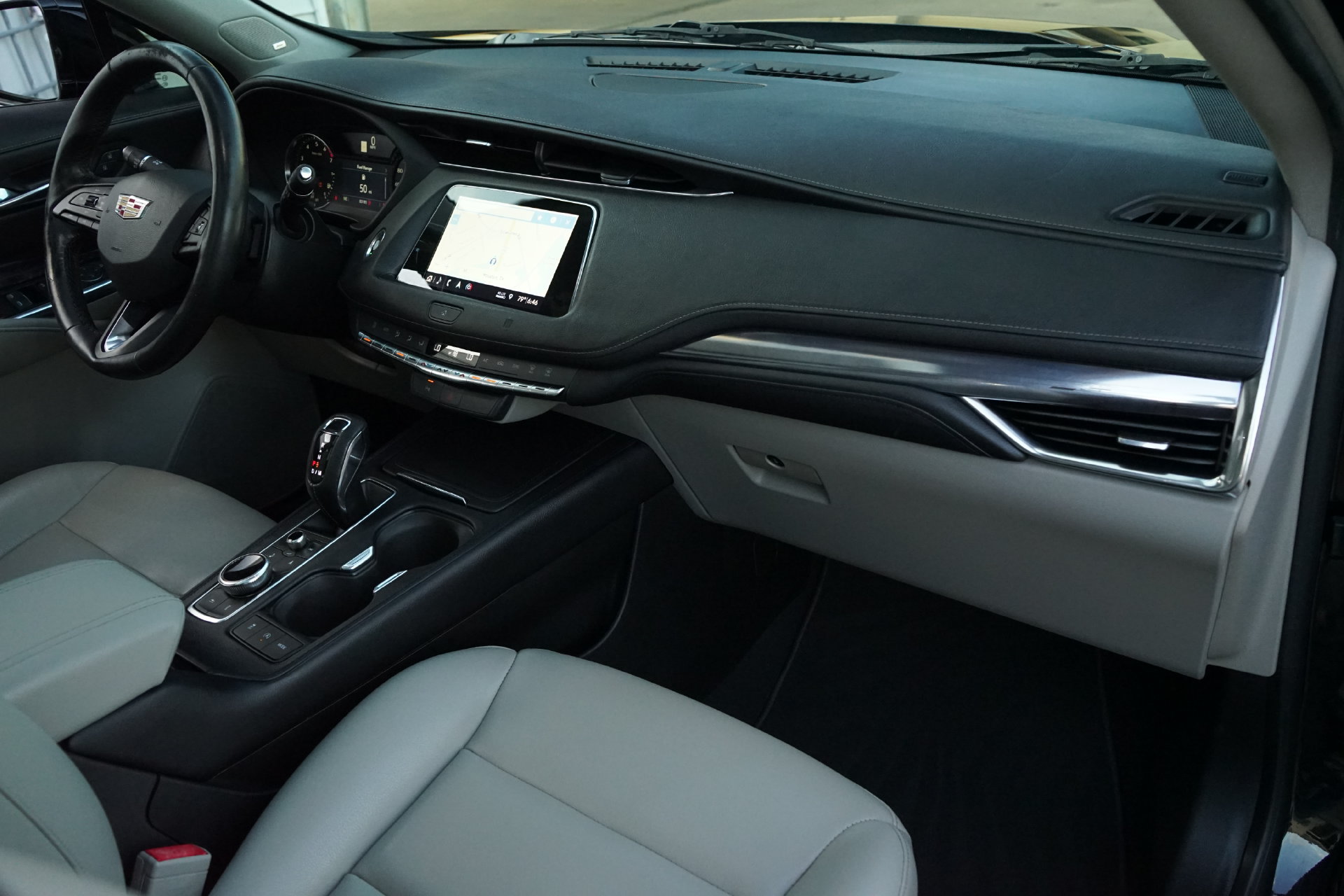 Used 2019 Cadillac XT4 Luxury FWD image 5
