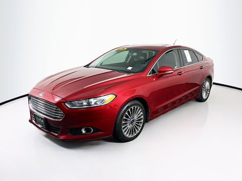 Used 2016 Ford Fusion Titanium FWD image 3