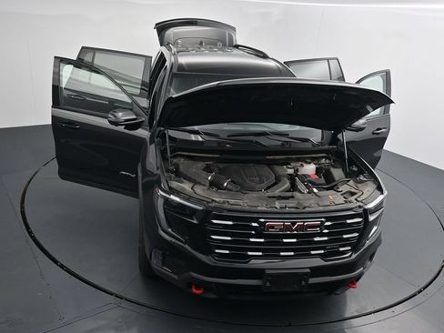 Used 2024 GMC Acadia AT4 w/ Luxury Package AWD/4WD image 25