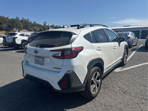 Used 2026 Subaru Crosstrek 2.5i Premium AWD/4WD image 5