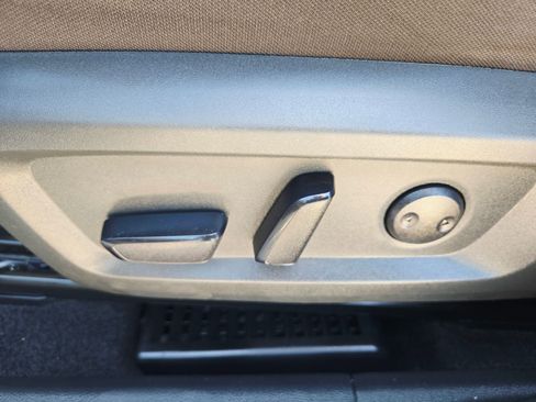 Used 2023 Nissan Rogue SV image 22