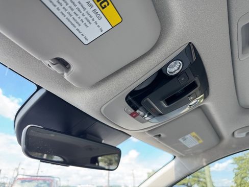 New 2025 Kia Niro EX Touring image 20