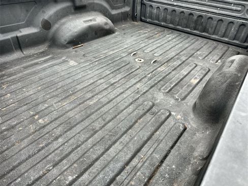 Used 2021 RAM 3500 Laramie w/ Night Edition image 18