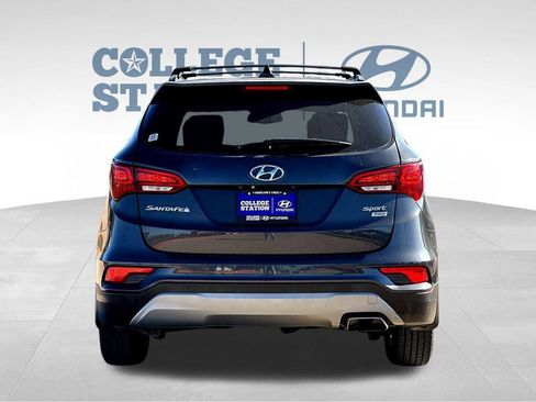 Used 2017 Hyundai Santa Fe Sport image 9