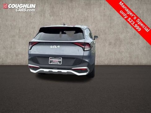 Used 2025 Kia Sportage EX FWD image 13