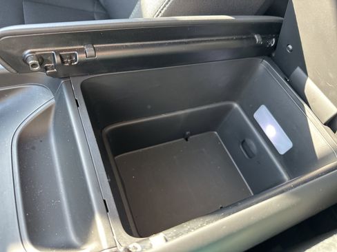 Used 2025 Hyundai Santa Fe SE image 59