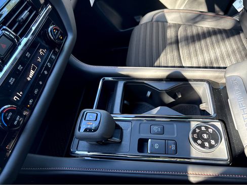 New 2025 Nissan Pathfinder Rock Creek image 9