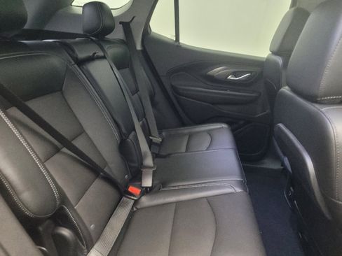 Used 2023 GMC Terrain SLT w/ Tech Package FWD image 19