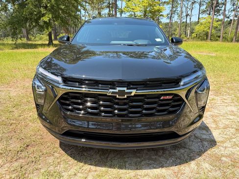 New 2026 Chevrolet Trax RS FWD image 8