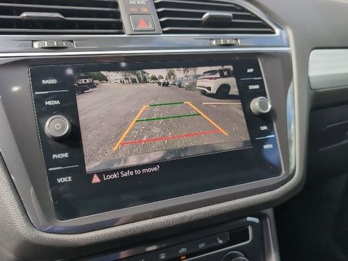 Used 2024 Volkswagen Tiguan S image 18