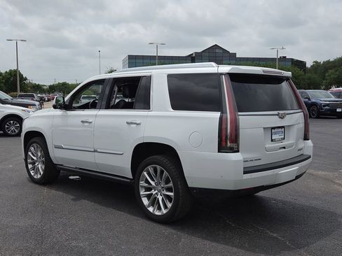 Used 2018 Cadillac Escalade Premium Luxury RWD image 15
