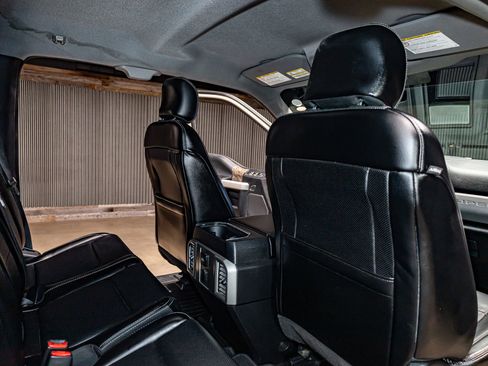 Used 2017 Ford F350 Lariat image 20