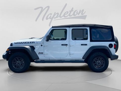 Used 2024 Jeep Wrangler Unlimited Sport AWD/4WD image 2