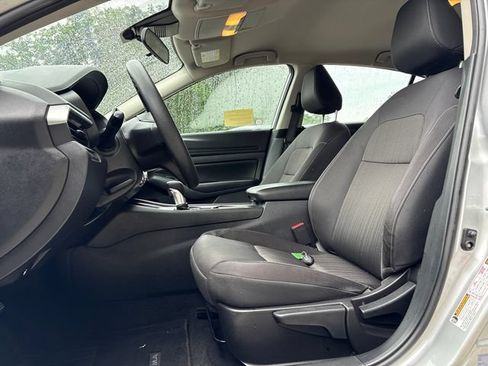 Used 2024 Nissan Altima 2.5 S FWD image 31