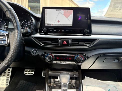 Used 2024 Kia Forte GT-Line w/ GT-Line Premium Package image 30