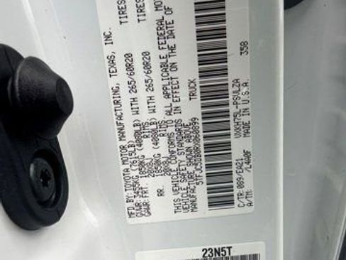 Used 2024 Toyota Tundra Limited AWD/4WD image 35