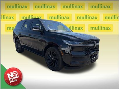 Used 2025 Lincoln Navigator Reserve w/ Jet Appearance Package