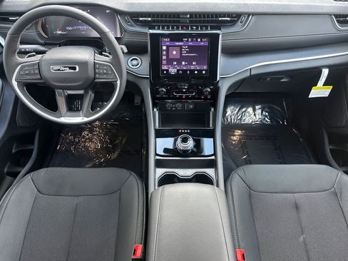 New 2026 Jeep Grand Cherokee L 4WD image 3