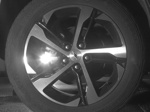 Used 2024 Chevrolet Trax RS w/ Sunroof Package FWD image 13