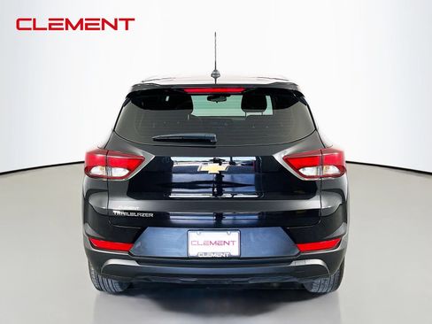 Used 2025 Chevrolet TrailBlazer LS FWD image 8
