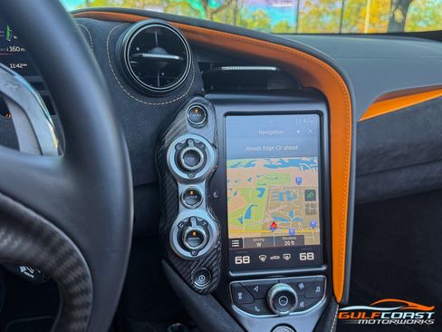 Used 2022 McLaren 720S Spider image 19