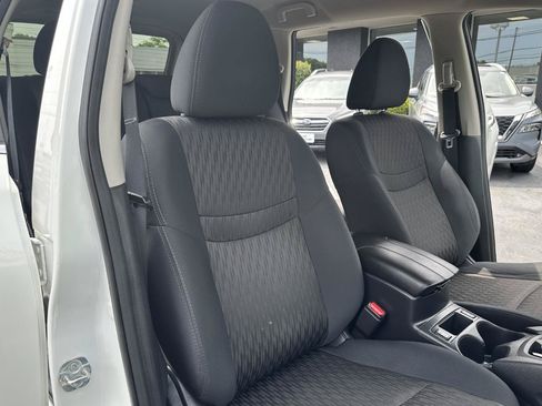 Used 2019 Nissan Rogue S w/ Special Edition Package AWD/4WD image 46