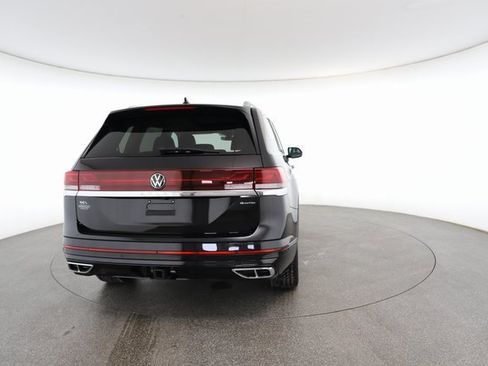 Used 2024 Volkswagen Atlas SEL Premium R-Line image 15