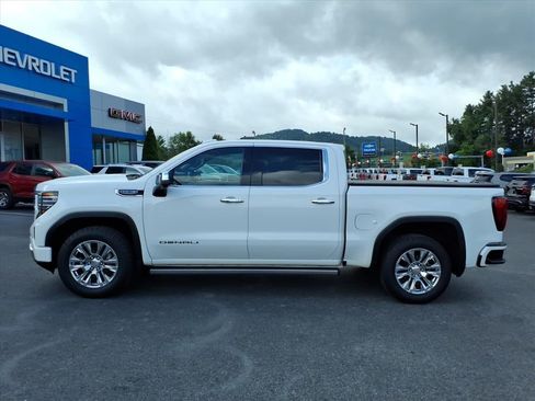 Certified 2023 GMC Sierra 1500 Denali w/ Technology Package AWD/4WD image 2