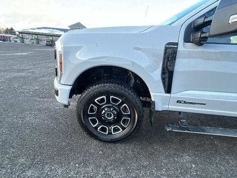 Used 2025 Ford F250 Platinum image 29