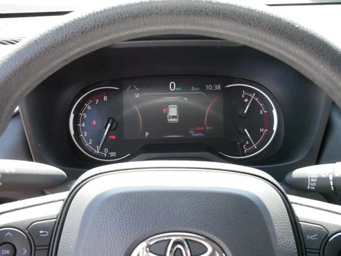 Certified 2025 Toyota RAV4 XLE AWD/4WD image 21